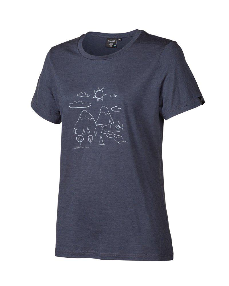 1200219617_UW_Cilla_Outdoor_1